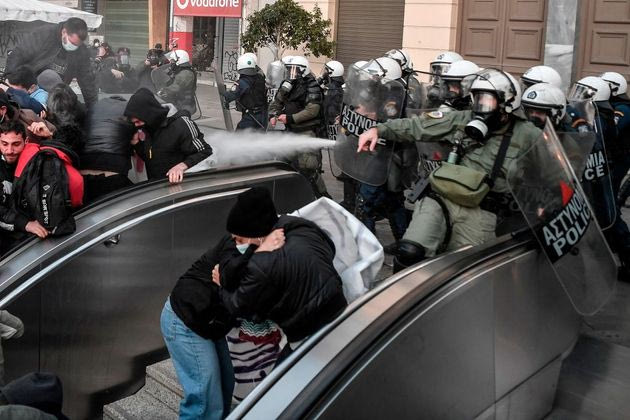 «Οι βάρδιες των μπάτσων να γίνουν ο εφιάλτης τους» – Θύμα αστυνομικό φοβούνται στην ΕΛ.ΑΣ