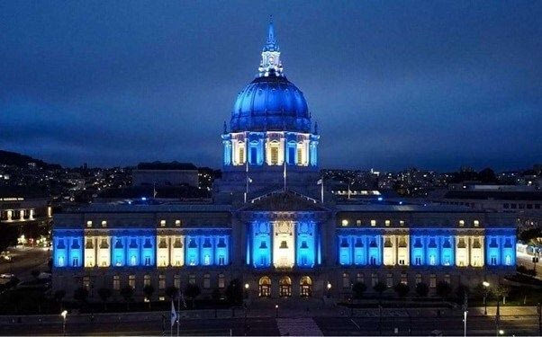 Χώρες από όλο τον κόσμο στα γαλανόλευκα για τα 200 χρόνια από την Ελληνική Επανάσταση