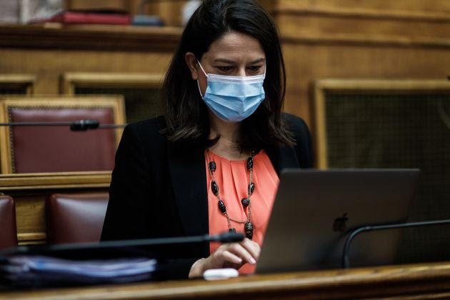 Κραυγή αγωνίας Ελλήνων μαθητών ΙΒ2: Κίνδυνος μεγάλης αδικίας. Γιατί κυρία Υπουργέ;