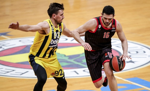 Φενέρμπαχτσε: Χωρίς Ουλανόβας κόντρα στον Ολυμπιακό