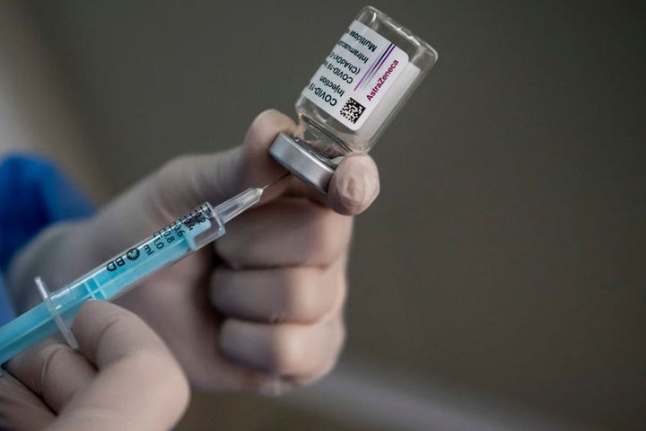 Αυστρία: Εμβόλια της AstraZeneca αποσύρονται λόγω νεκρού μετά από εμβολιασμό – Συναγερμός και στη Ν.Κορέα εξαιτίας επτά θανάτων