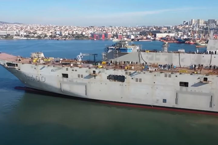 Η Τουρκία θα εξοπλίσει με drones αντί για F-35 το ελαφρύ αεροπλανοφόρο της: Τι σημαίνει στα αλήθεια αυτό για τις δυνατότητές του