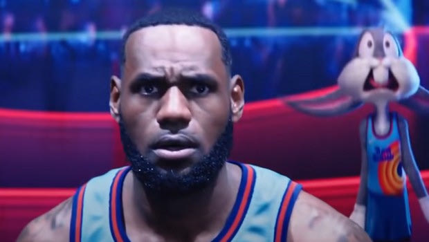 Ο ΛεΜπρόν έκοψε από το Space Jam 2 φιγούρα με σεξιστική συμπεριφορά