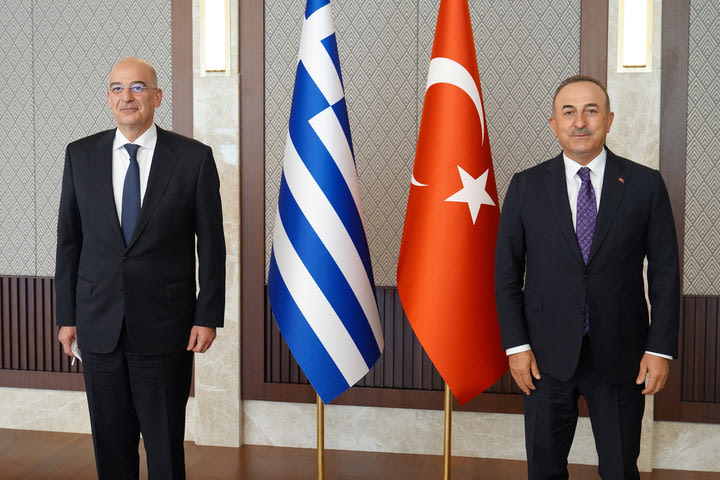Ούτε λέξη στο χώμα: Ο Ν.Δένδιας κατέγραψε μια προς μια τις ελληνικές θέσεις. Νευρική αντίδραση Τσαβούσογλου.