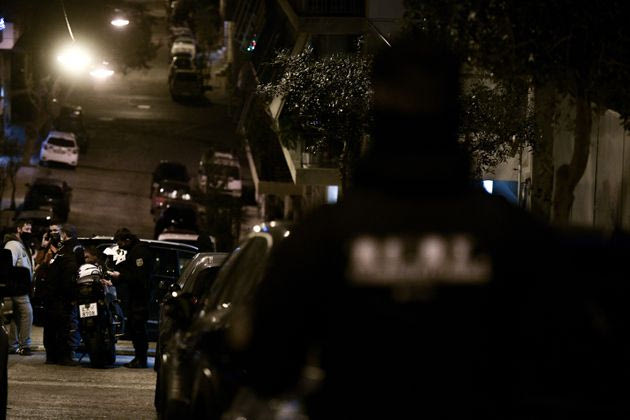 Εκρηξη στο σπίτι του Μένιου Φουρθιώτη τη νύχτα