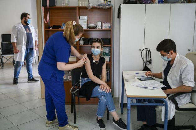 Πόσοι των ομάδων 30-39 και 40-44 έχουν κλείσει ραντεβού για εμβόλιο