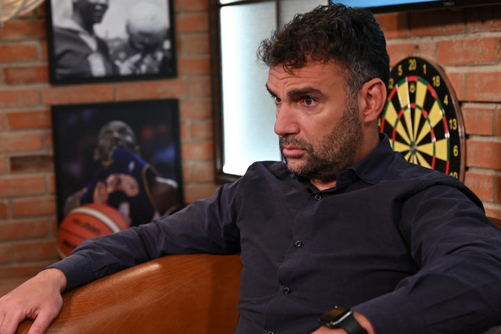 Game Night με Χούτο: “Ο πατέρας μου έκανε λάθη, αλλά αυτός με πήγε στην Ιταλία”