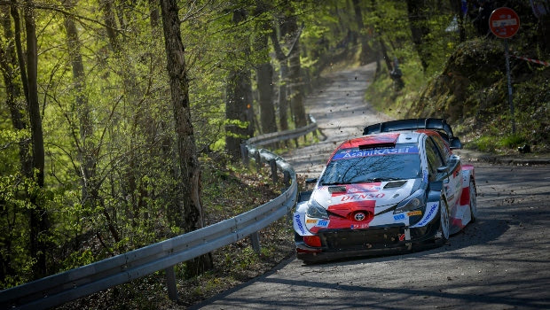 WRC Κροατία, Ημέρα 1: Τριπλή μάχη με επικεφαλής τον Νεβίλ