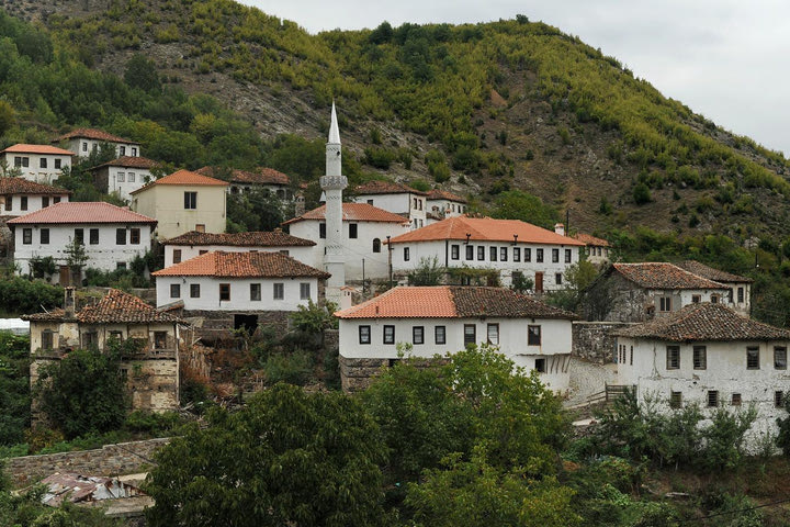 “Ανεπιθύμητο” κήρυξαν οι Πομάκοι τον Τσαβούσογλου (που δεν θα πάει τελικά Ξάνθη).Καταγγέλλουν πολιτισμική & γλωσσική γενοκτονία