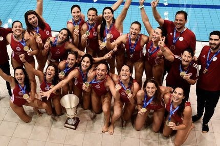 Ολυμπιακός – Ντουναϊσβάρος 7-6: Θρύλος και της πισίνας, πρωταθλητής Ευρώπης για 2η φορά στις γυναίκες