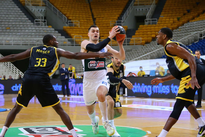 Παναθηναϊκός – ΑΕΚ 94-83 Ένα βήμα μακριά από τους τελικούς