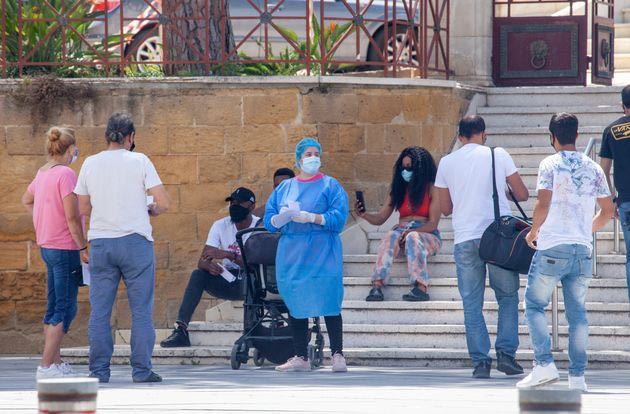 Τι είναι το CoronaPass που εφαρμόζεται στην Κύπρο – Ποιοι δεν θα μπαίνουν σε εστιατόρια, εκκλησίες, καταστήματα κ.α.