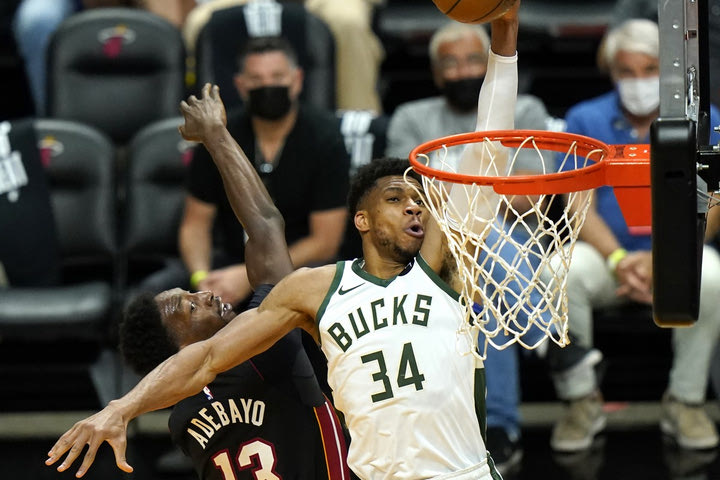 Το triple-double του Γιάννη Αντετοκούνμπο στο Game 4 της σειράς με τους Χιτ