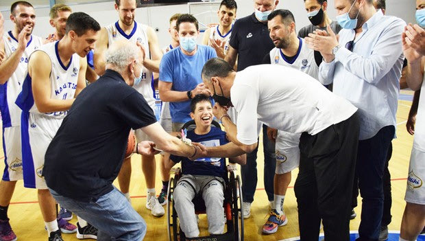 Η πιο όμορφη στιγμή της σεζόν στην Α2 έγινε μετά από το ματς της Καρδίτσας με το Παγκράτι
