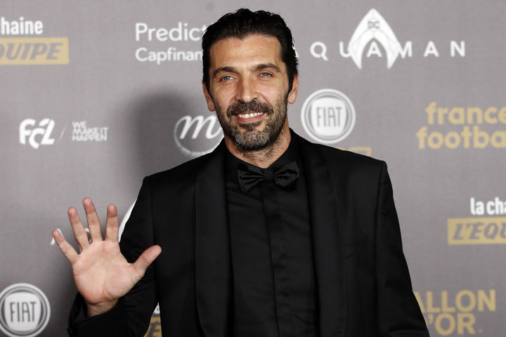 Μπουφόν: “Εκτός Ιταλίας το μέλλον μου”