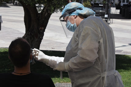 Κορονοϊός: 1007 νέα κρούσματα σήμερα στην Ελλάδα – 41 νεκροί και 481 διασωληνωμένοι