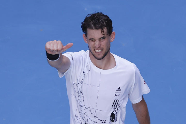 WTL: Τιμ και Ριμπάκινα, οδήγησαν τους Hawks στον τίτλο