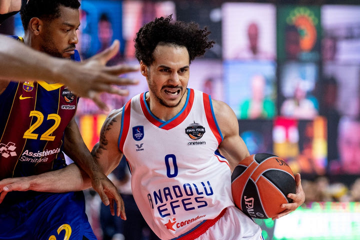 Μπαρτσελόνα – Αναντολού Εφές 81-86: Πρωταθλήτρια Ευρώπης με show από Μίτσιτς και Λάρκιν