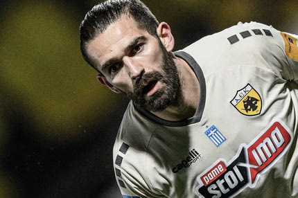 Ο Λιβάγια παραμένει στη Χάιντουκ