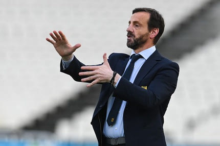 Μάντζιος: “Θα δούμε ποιος θα είναι ο προπονητής τη νέα χρονιά”