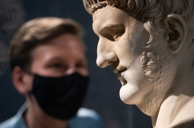 Το νέο αφήγημα για τον Νέρωνα, τα στερεότυπα και τα ψεύδη 2.000 ετών