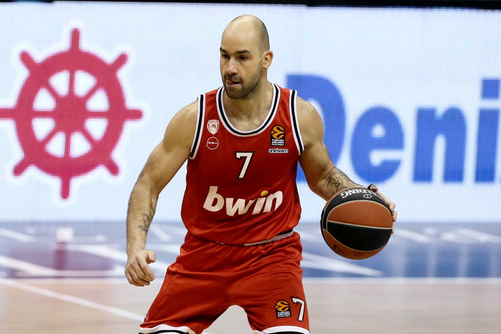 Το “ευχαριστώ” ομάδων και αθλητών της EuroLeague στον θρύλο Σπανούλη