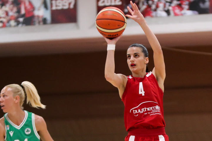 Ολυμπιακός – Παναθηναϊκός: Η Σταμολάμπρου σημείωσε 21 πόντους στο πρώτο ημίχρονο
