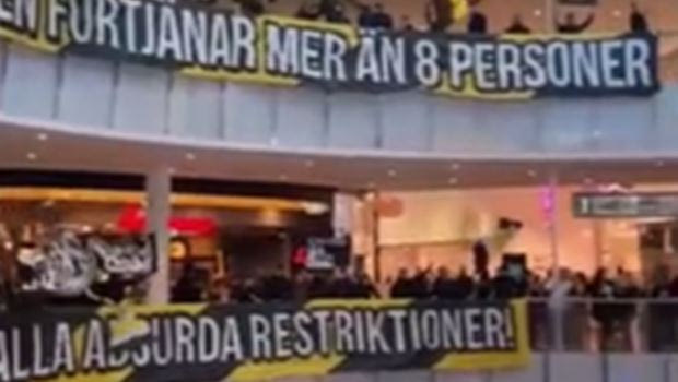 Οι φίλοι της ΑΙΚ έκαναν γήπεδο ένα εμπορικό κέντρο στη Στοκχόλμη