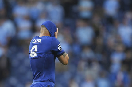 Μάντσεστερ Σίτι – Τσέλσι: Τραυματίστηκε και έγινε αλλαγή ο Τιάγκο Σίλβα