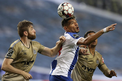 Ολυμπιακός: Η Παραΐμπα “έστειλε” τον Τικίνιο στους ερυθρόλευκους