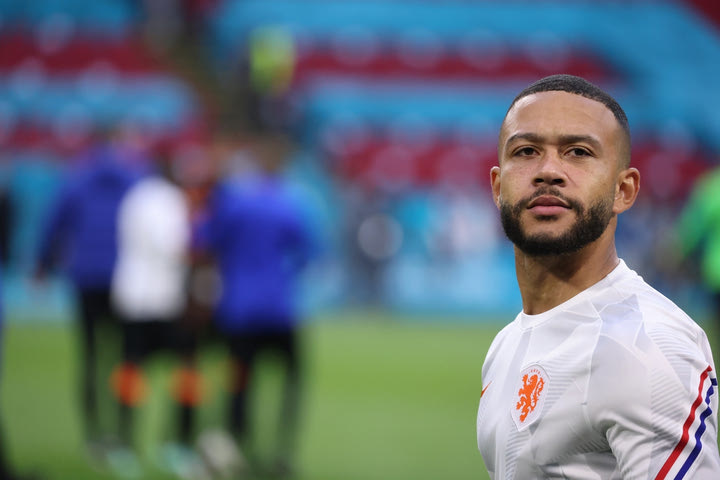 Όλα περνάνε από τα πόδια του Ντεπάι