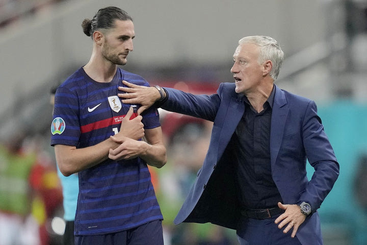 Euro 2020: Αρπάχτηκαν στην εξέδρα οι οικογένειες των Ραμπιό, Πογκμπά, Εμπαπέ
