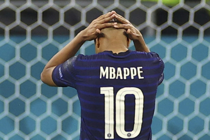 Euro 2020: Το μήνυμα στήριξης του Πελέ στον Εμπαπέ