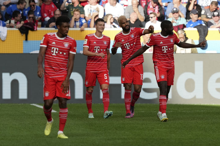 Bundesliga: Άνετο διπλό για την Μπάγερν, η Ντόρτμουντ ξέσπασε πάνω στην Στουτγκάρδη
