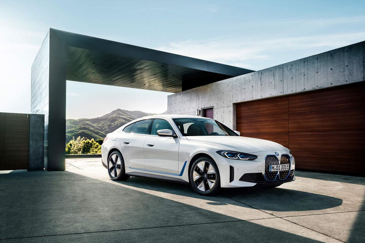 Το Νοέμβριο έρχεται η πρώτη ηλεκτρική BMW i4