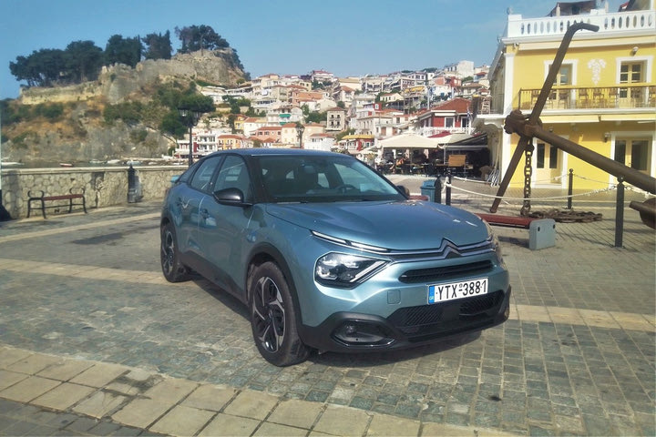 Οδηγώντας το νέο Citroen C4 1.2 lt PureTech 130 EAT8