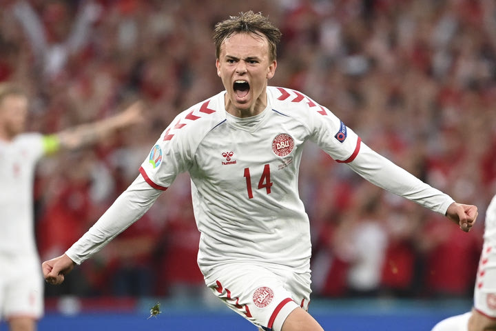 Euro 2020, Ρωσία – Δανία 1-4: Θρίαμβος και πρόκριση των Δανών