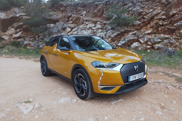 Οδηγώντας το DS 3 Crossback των 130 ίππων