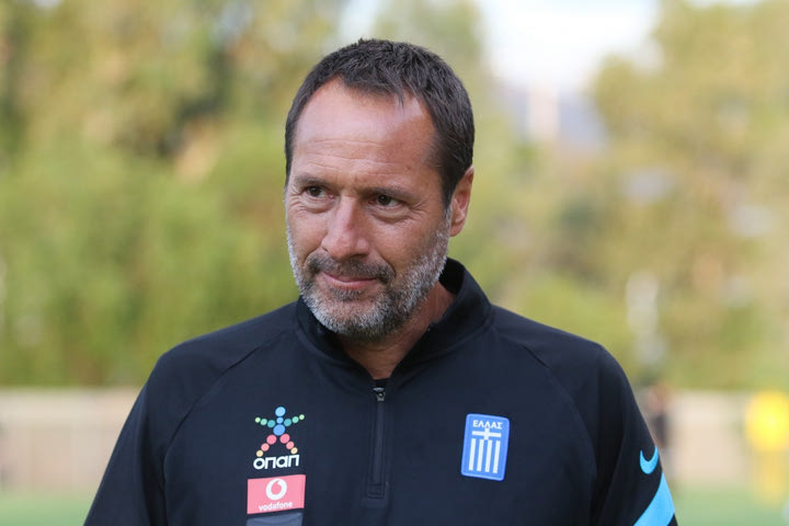 Φαν Σιπ: “Κρας τεστ για την Ελλάδα το φιλικό με το Βέλγιο”