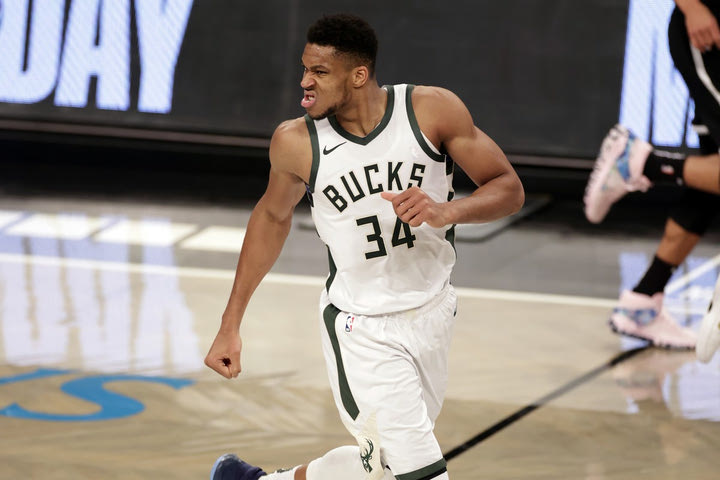 NBA Finals: Ο Αντετοκούνμπο έκανε ρεκόρ 25ετίας στους τελικούς με 20 πόντους στην 3η περίοδο