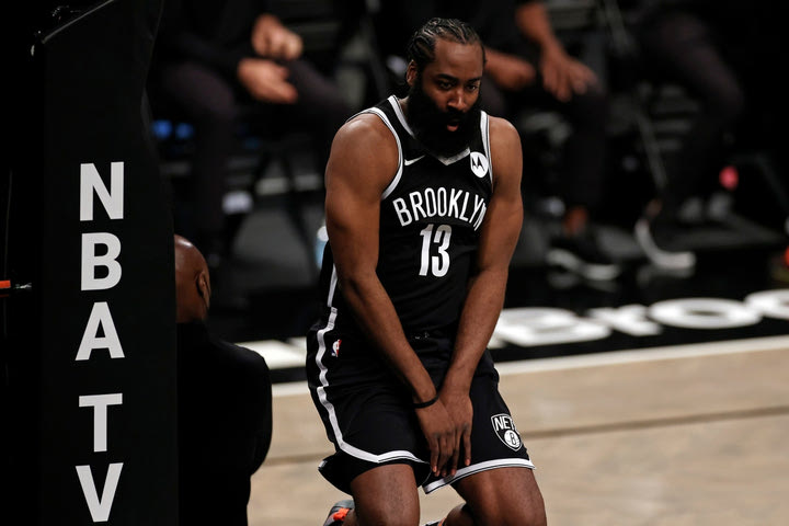 Ο Χάρντεν χάνει και το Game 2 των Νετς με τους Μπακς λόγω του προβλήματος στον οπίσθιο μηριαίο