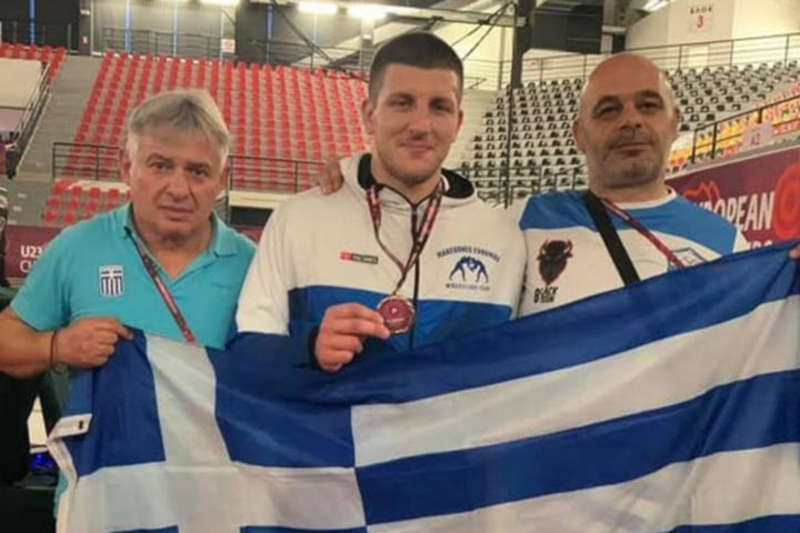 Νίκος Αποστόλου: “Υπερήφανος για τον Ιωσηφίδη, συγκαταλέγεται στους καλύτερους παλαιστές του κόσμου”