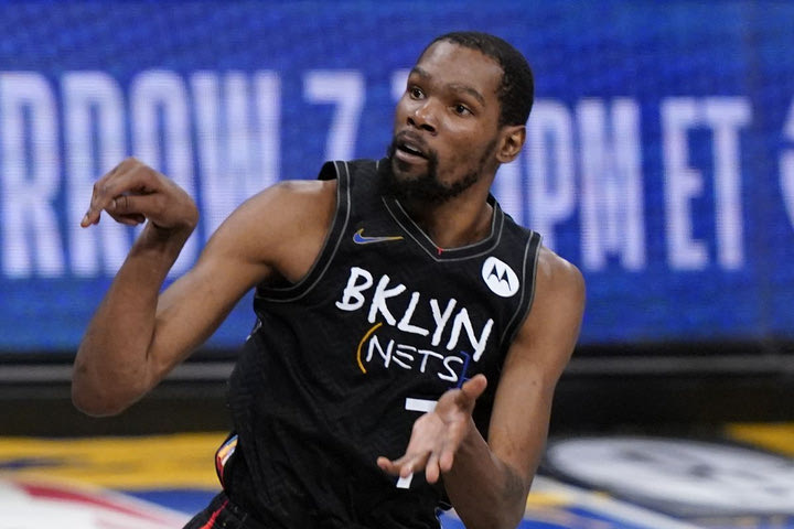 Ο Κέβιν Ντουράντ έγραψε ιστορία στο Game 7 κόντρα στους Μπακς