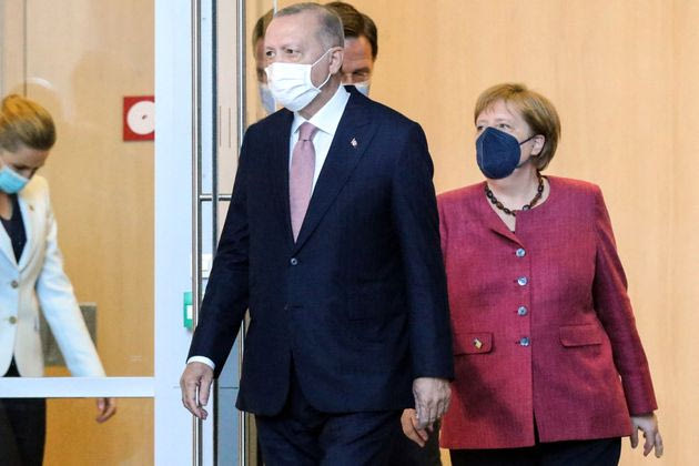 Στα  ήρεμα νερά του Αιγαίου «πνίγηκε» ήδη το Ευρωπαϊκό Συμβούλιο