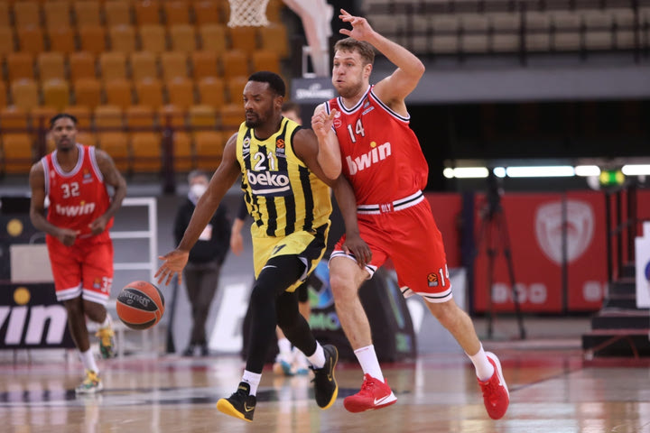 “Ο Πιέρ απέρριψε την ΤΣΣΚΑ Μόσχας και ανανέωσε με Φενέρμπαχτσε”