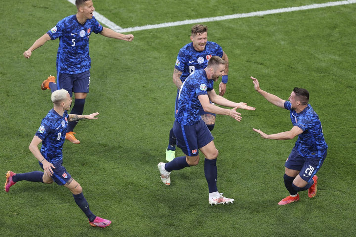 Euro 2020, Πολωνία – Σλοβακία 1-2: Τα στιγμιότυπα της νίκης των Σλοβάκων