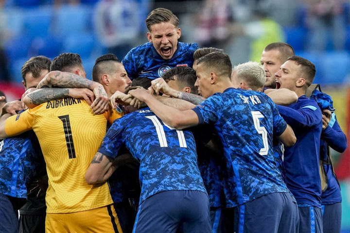 Euro 2020, Πολωνία – Σλοβακία: Ο Σκρίνιαρ με σουτ έκανε το 2-1 για τους Σλοβάκους