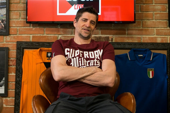 Show Must Go On με τον Παντελή Διαμαντόπουλο