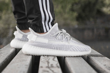 Αθλητικά παπούτσια με εκπτώσεις έως 70%