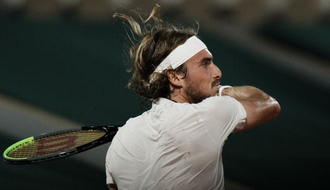 Η δραματική επικράτηση του Τσιτσιπά στο tie-break στο δεύτερο σετ